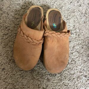 MOHEDA clogs size 37 (size 7)